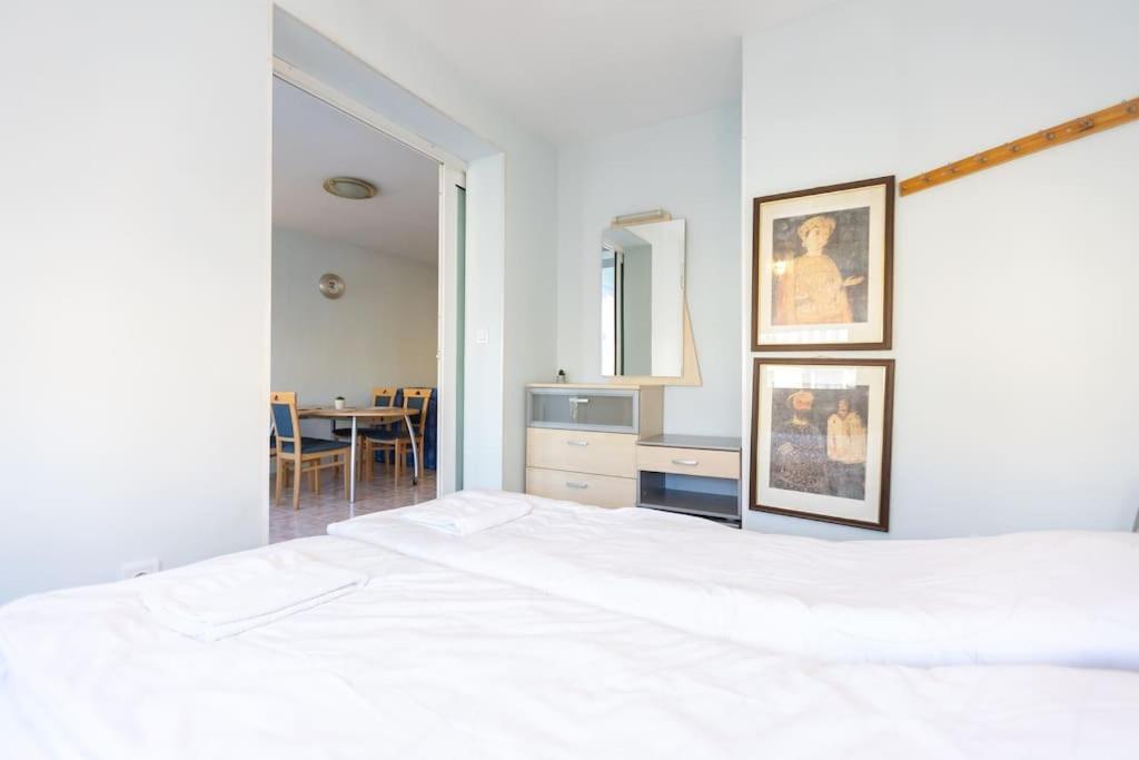 Sunny & Convenient On Dondoukov Blvd, 1 Bdr Zaimov Apartment Sofia Exterior photo